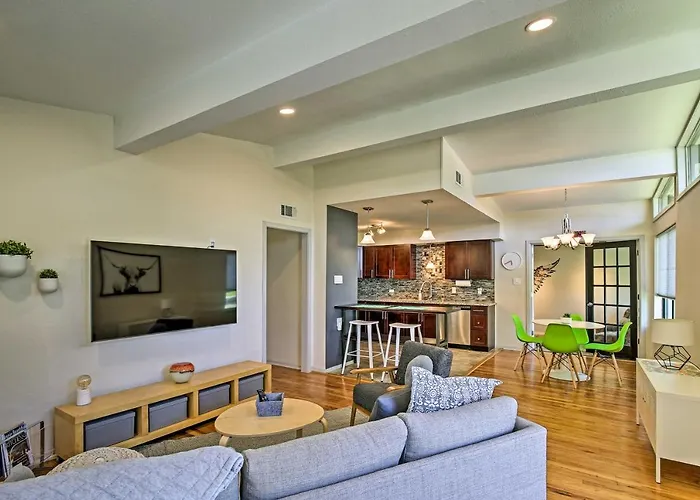 Bright And Modern Texas Getaway - 7 Mi To The Alamo!