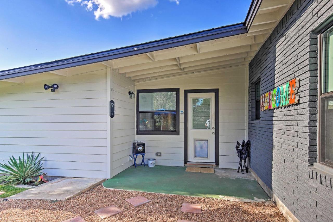 Holiday home Bright And Modern Texas Getaway - 7 Mi To The Alamo!